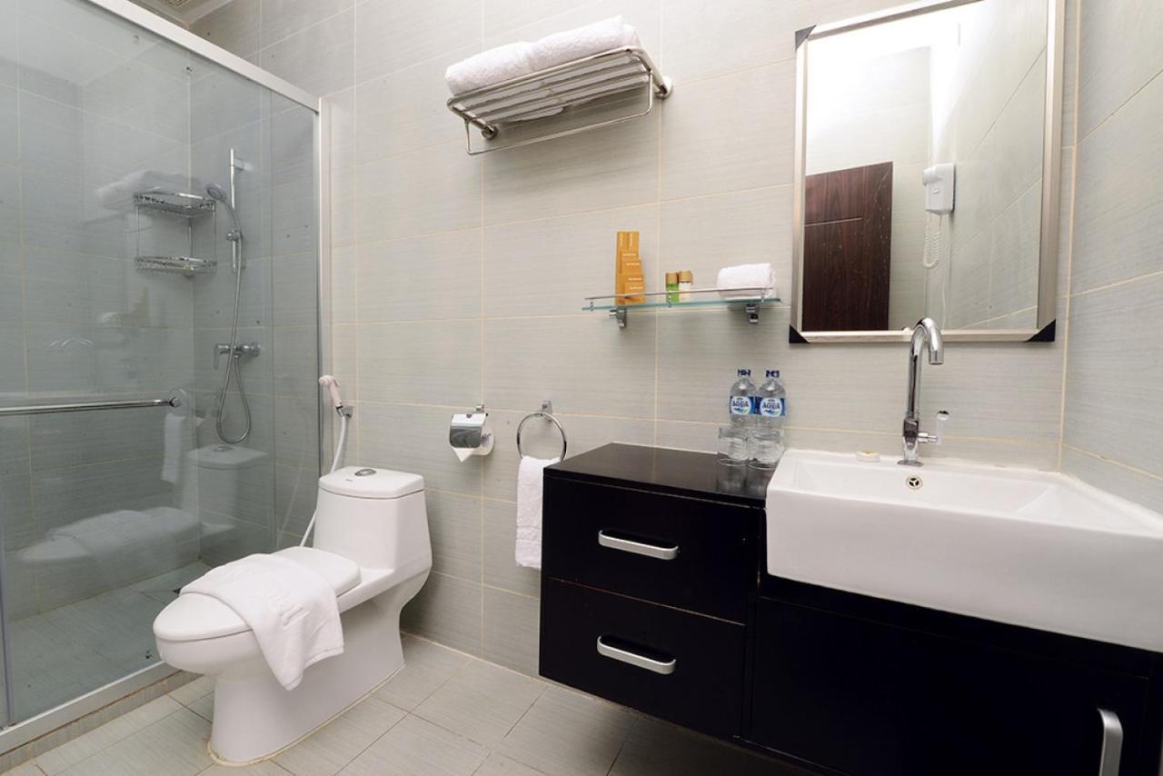 דילי Timor Plaza Hotel & Apartments מראה חיצוני תמונה