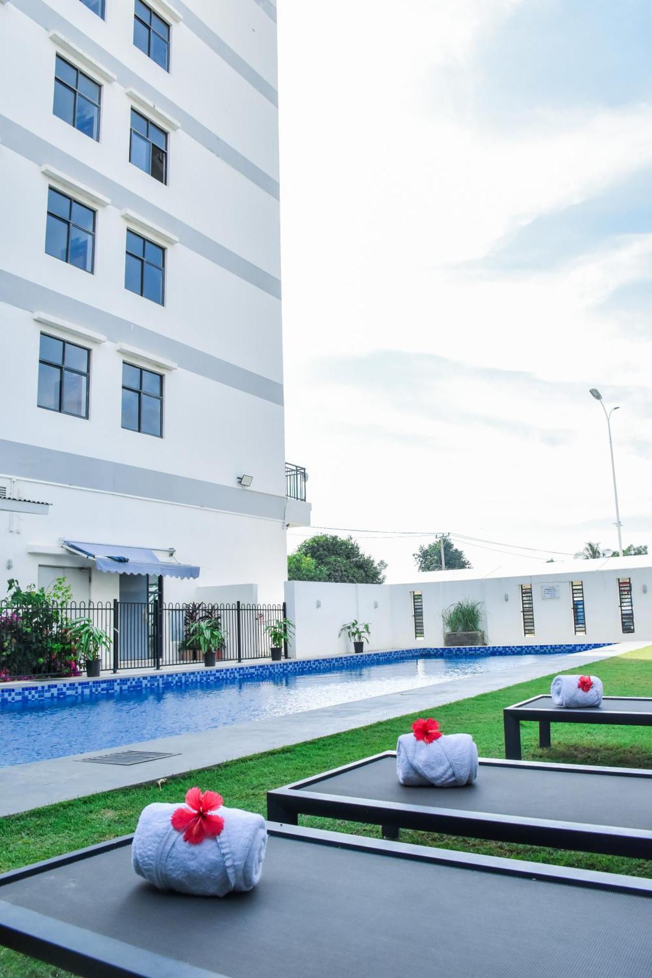 דילי Timor Plaza Hotel & Apartments מראה חיצוני תמונה