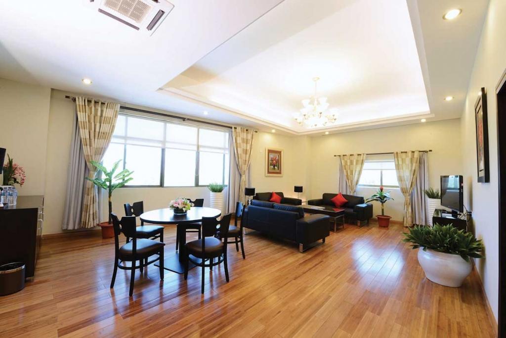 דילי Timor Plaza Hotel & Apartments חדר תמונה