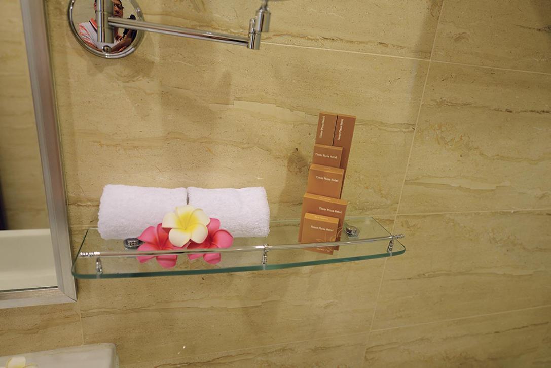 דילי Timor Plaza Hotel & Apartments מראה חיצוני תמונה